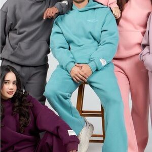 Comfrt You Matter Collection rare sold out Jade straight leg pants hoodie SET